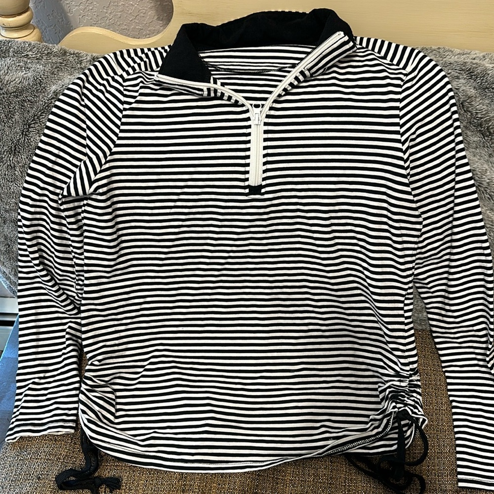 Black & White long sleeve - M